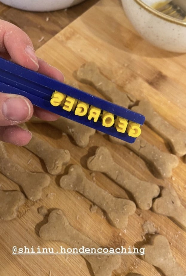 Alfabetstempel | personaliseer hondenkoekjes